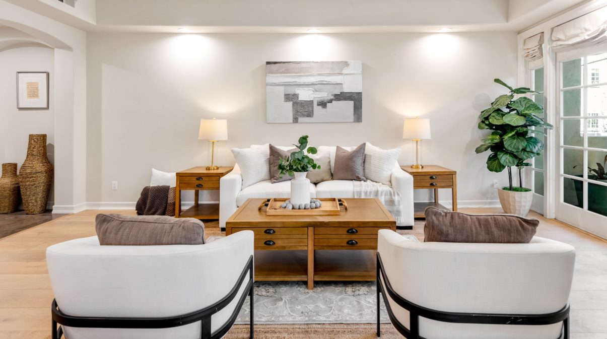 What Buyers Assume When They Walk Into Empty Rooms