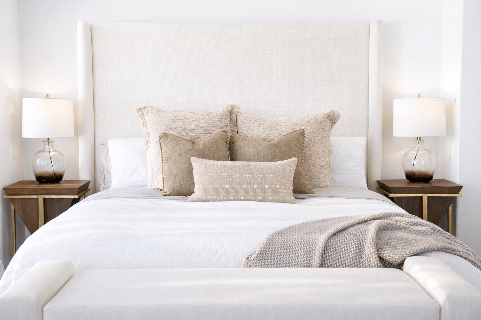 Light and Bright Bedroom Design